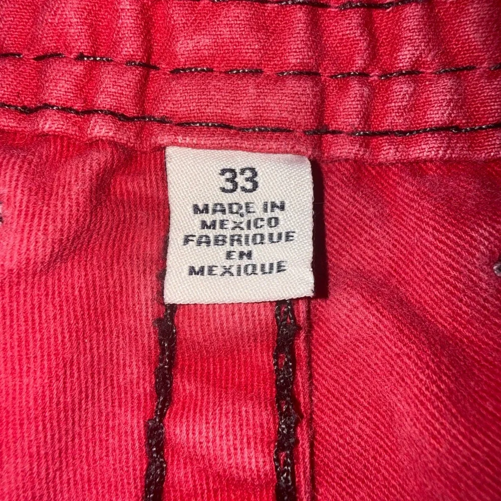 True religion shorts size 33 - Picture 3 of 6